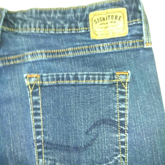 Levi's Signature Misses 5 Short Jeans - Picture 1 of 6